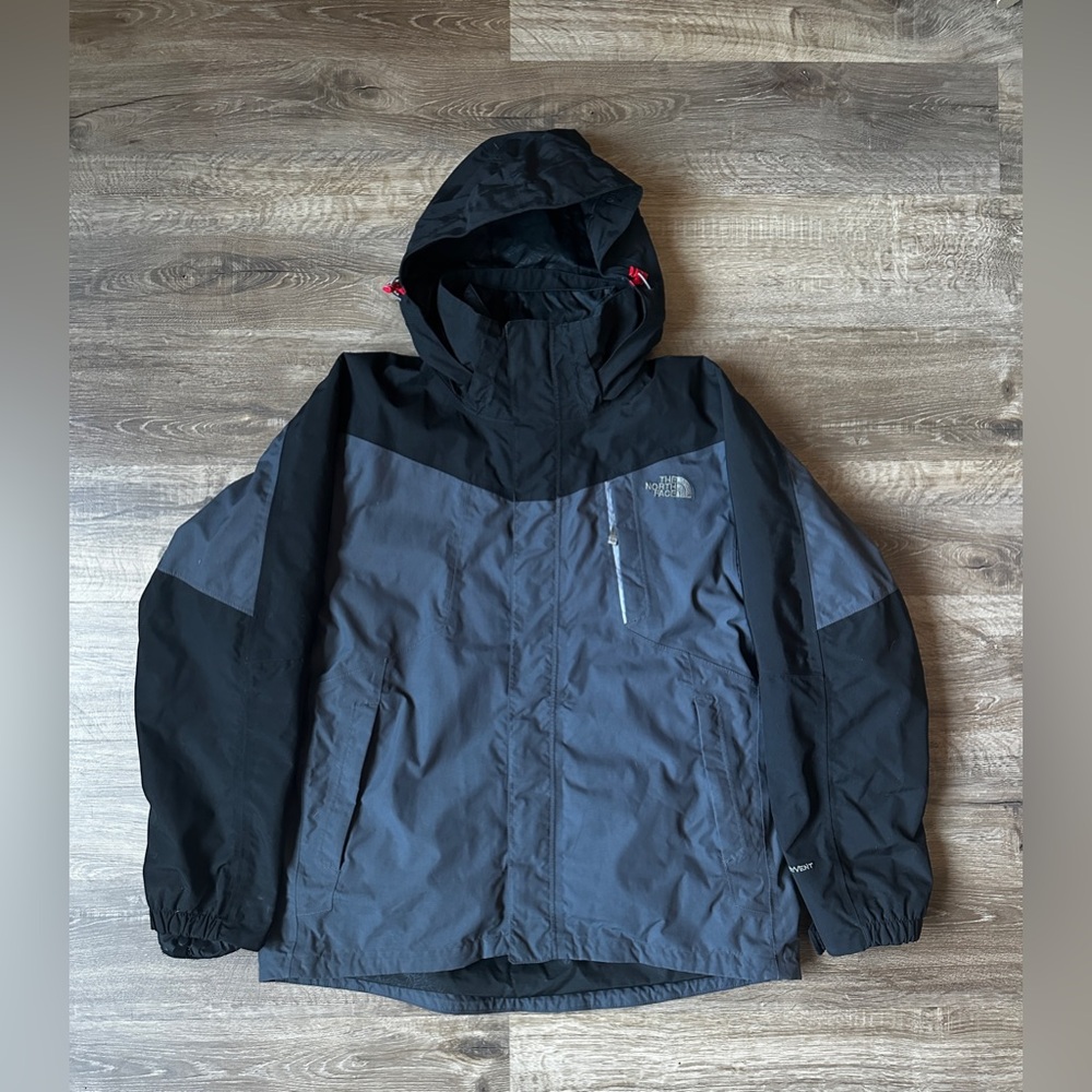 🧥 The North Face HyVent Jacket w/ Zip-In Liner (Gray/Black)  Excellent Condition